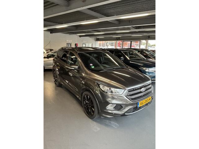 Ford KUGA 1.5 EcoB. ST Line