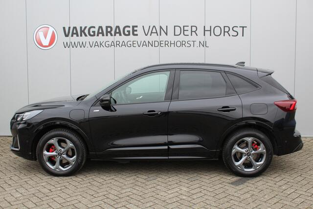 Ford KUGA 2.5-243pk PHEV ST-Line X. Trekgewicht 2.100kg. Nieuw Model ! Van ¤. 54.937,- voor ¤. 43.735,- Trekgewicht van 2.100kg ! Elektr. panodak., elektr. trekhaak, stoel-, stuur- en voorraamverw., 360gr. Camera, HUD, AppleCarplay/Androidauto, Elektr. verstelb. co