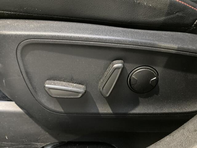 Ford KUGA 2.5 PHEV ST-Line X | Elek. Trekhaak | Winter Pack | Adapt. Cruise | B&O | Camera's | Elek. Stoel | Elek. Klep | 19'' Velgen |