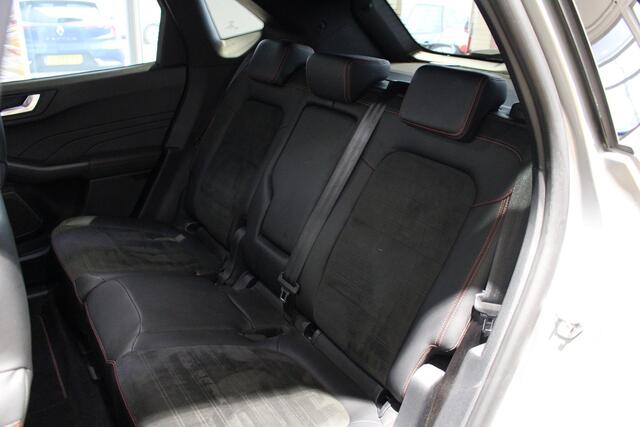 Ford KUGA 2.5 PHEV ST-Line X Trekhaak Wegklapbaar | Automaat | All season banden | Navigatiesysteem