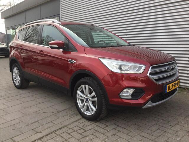 Ford KUGA 1.5 EcoBoost Titanium | Trekhaak | Stoelverwarming | PDC | Navi |