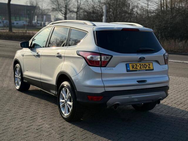 Ford KUGA 1.5 AUTOMAAT 4WD CAMERA NAVI STOELVERWARMING