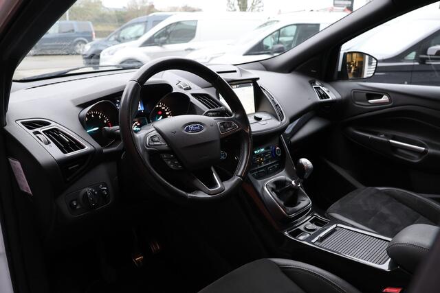Ford KUGA 1.5 EcoBoost 150 PK ST Line | Camera | Navigatie | CarPlay | Sony Sound | Trekhaak | MF Stuur | Climatronic | DAB | Xenon | Nieuwe APK