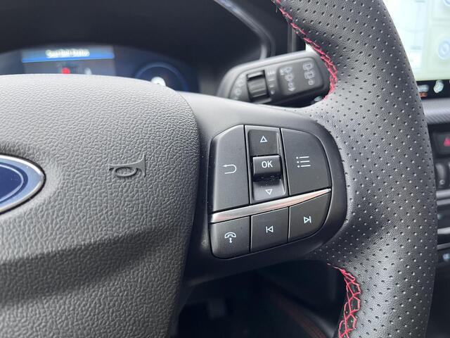 Ford KUGA 2.5 PHEV ST-Line | Orig. NL Auto | Panoramadak | Winter Pack | Head up Display | Adaptive LED