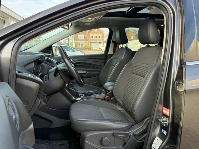 Ford KUGA 1.5 Titanium 4WD Automaat 182 PK I Schuif/kantel dak I Winterpakket I Carplay I Half leer