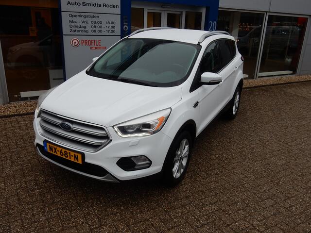 Ford KUGA 1.5 120PK EcoBoost Titanium | Half leder | Trekhaak | Winter pack | PDC | Navigatie |