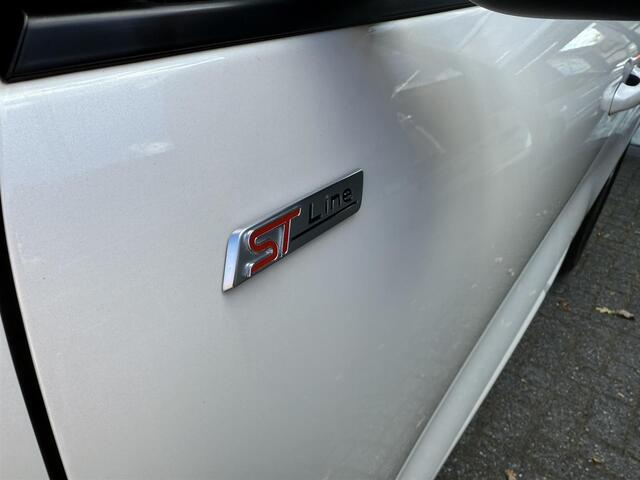 Ford KUGA 1.5 EcoB. ST-Line X