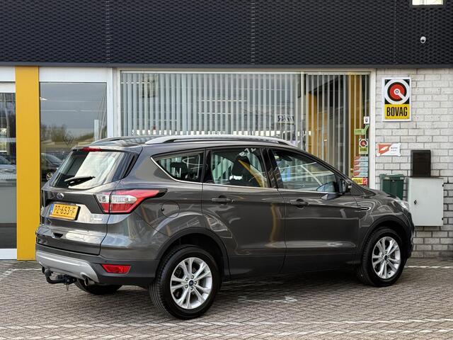 Ford KUGA 1.5 EcoBoost Titanium | NAP | Trekhaak | Navigatie | Climate Control | Cruise Control | Parkeersensoren | Lichtmetaal | BT-Telefoonfunctie |