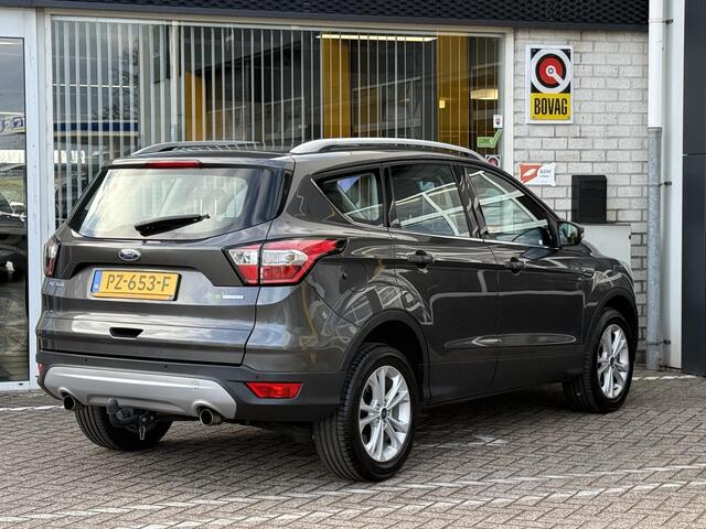 Ford KUGA 1.5 EcoBoost Titanium | NAP | Trekhaak | Navigatie | Climate Control | Cruise Control | Parkeersensoren | Lichtmetaal | BT-Telefoonfunctie |