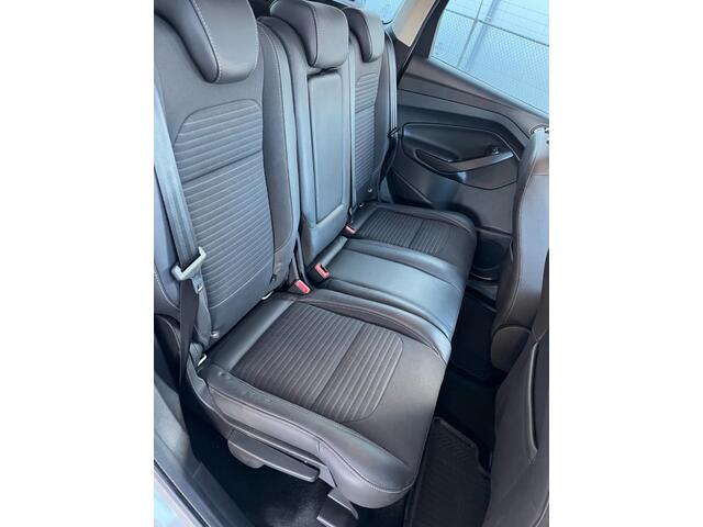 Ford KUGA 150PK EcoBoost Titanium parelmoer Trekhaak/Navi/PDC