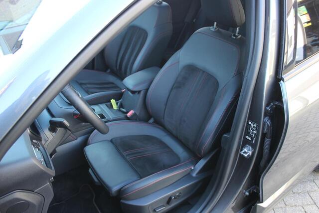 Ford KUGA 2.5 PHEV ST-Line X Winter Pack, Technology Pack, Panorama Dak, All Season.