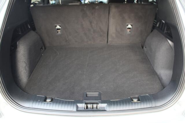 Ford KUGA 2.5-225 pk PHEV Titanium X Plug-in Hybrid. Hybride rijden voor een reëel bedrag ! Adapt. cruise cntrl, Autm. airco, Side- en lane assist, Stoel-, stuur-, voorraam- en achterbank verwarming, Camera v+a, LM wielen, metallic lak, navigatie, telefoonvoorb., B