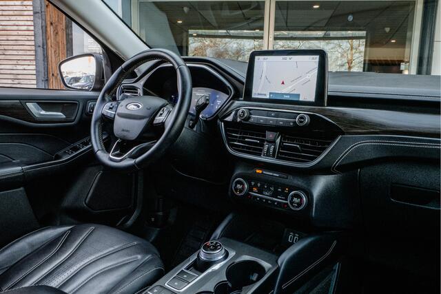 Ford KUGA 2.5 PHEV 225pk Vignale Trekhaak/ Lederen int./ Camera/ Stoel+stuurverwarming/ Elek. achterklep