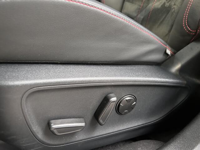 Ford KUGA ST-Line X 2.5 PHEV 243 pk | Matrix LED | Winter Pack | HUD | 360° Camera | B&O | Adapt. Cruise | Fabr. Gar. t/m 12-2028 |