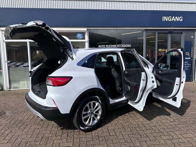 Ford KUGA 2.5 PHEV TITANIUM TREKHAAK