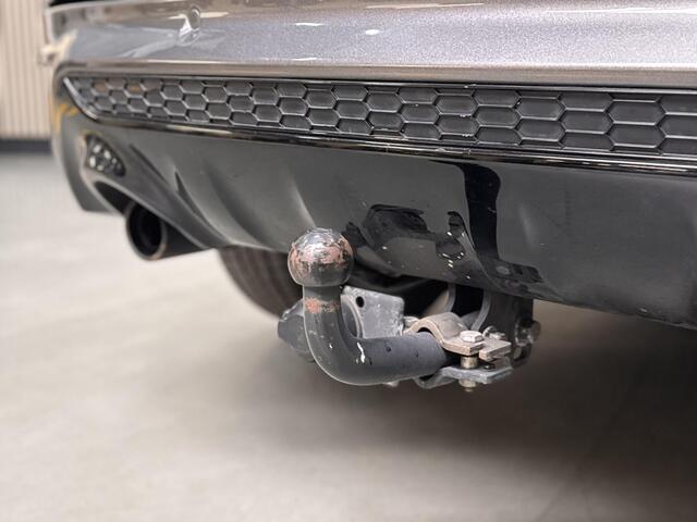 Ford KUGA 1.5 EcoBoost 182pk AWD Automaat ST Line Trekhaak Navi Camera Voorruitverwarming Dealeronderhouden