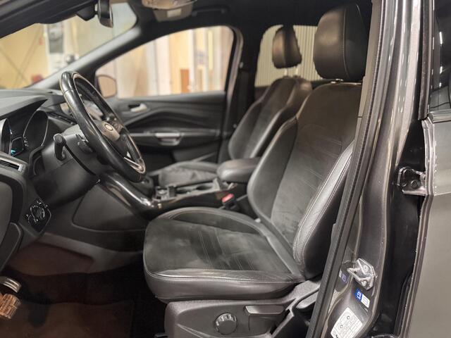 Ford KUGA 1.5 EcoBoost 182pk AWD Automaat ST Line Trekhaak Navi Camera Voorruitverwarming Dealeronderhouden