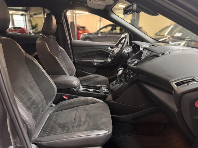 Ford KUGA 1.5 EcoBoost 182pk AWD Automaat ST Line Trekhaak Navi Camera Voorruitverwarming Dealeronderhouden