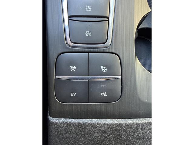 Ford KUGA 2.5 PHEV ST-Line X