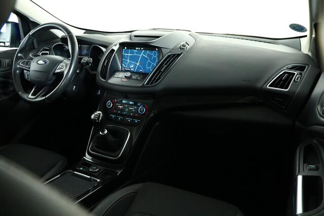 Ford KUGA 1.5 EcoBoost Titanium / Navi / Bi-Xenon / Navi / CarPlay / Camera
