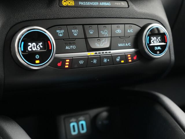 Ford KUGA 2.5 Titanium PHEV 225pk Dealer O.H. | Trekhaak Afn. | Camera | Stoelen & Stuur Verwarmd | Keyless | Apple Carplay | Virtual | Navigatie | DAB | Cruise Control | Plug In Hybrid |