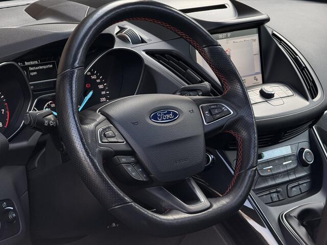 Ford KUGA 1.5 EcoBoost ST Line Panodak / Camera / Trekhaak / Clima / Winterpakket!