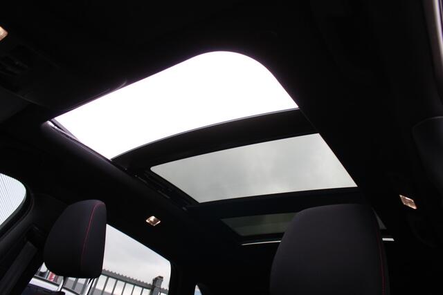 Ford KUGA 2.5 PHEV ST-Line | Panoramadak | Trekhaak | Navigatie | BLIS | Head-Up