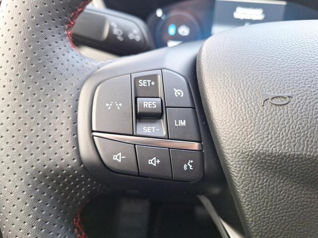 Ford KUGA 2.5 PHEV ST-Line | 243 PK | Winter Pack | Wegklapbare Trekhaak | Origineel Nederlandse auto | 2.100kg Trekgewicht | Originele Nederlandse auto