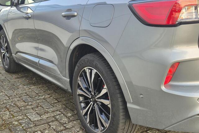 Ford KUGA 2.5 PHEV ST-Line X