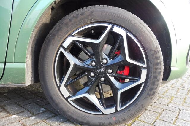 Ford KUGA 2.5 PHEV ST-Line X Winter- en Technology Pack 19 inch Elek.trekhaak nw 55.000,-