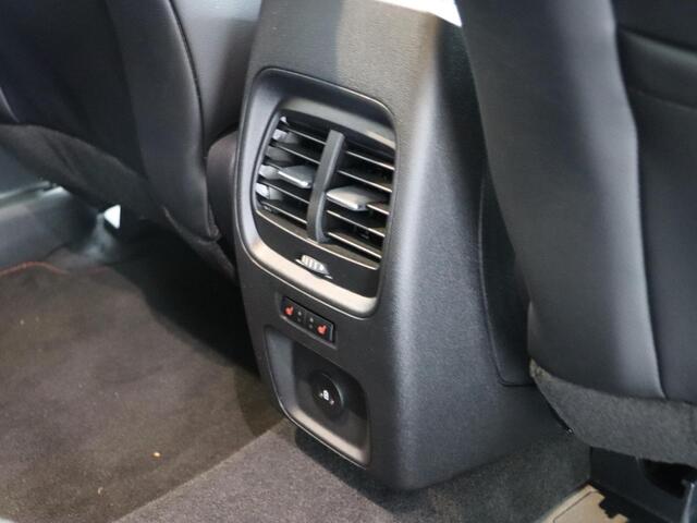 Ford KUGA 2.5 PHEV ST-Line X | Elek. Trekhaak | Winterpakket | Cruise Control Adaptief | HUD | Parkeercamera | Navigatie | Climate Control | Apple Carplay/Android Auto | Keyless Entry/Go |