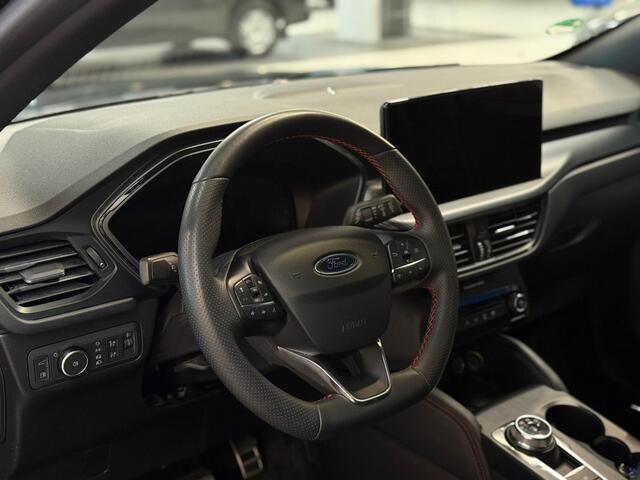 Ford KUGA 2.5 PHEV 243 pk ST-Line X | Elek. Trekhaak | Winter Pack | AGR stoelen I Pano I B&O I Adapt Cruise | 19'' | Gar. tm 2028