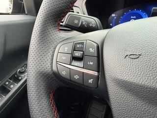 ford-kuga-2.5-phev-st-line-x-trekha