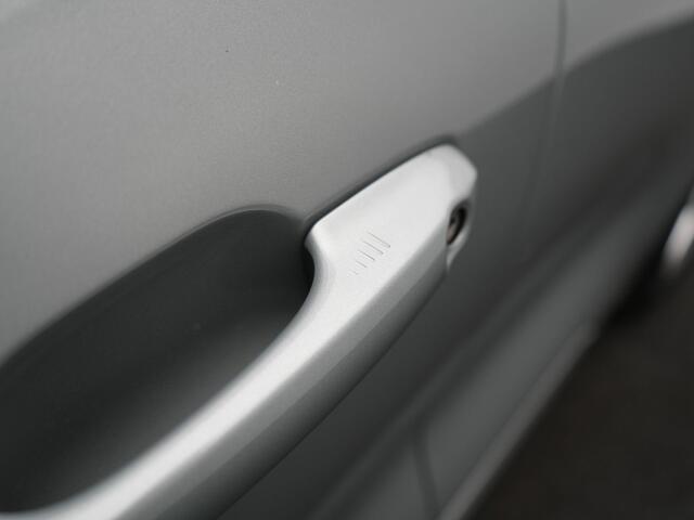 Ford KUGA 2.5 Vignale PHEV 225pk Dealer O.H | Panodak | Head Up | Bang & Olufsen Sound | Adaptive Cruise | 360 Camera | Lederen Sportstoelen Memory & Verwarmd | Keyless | Pilot Assist | Blis | Apple Carplay | Navigatie | Virtual | DAB Plug In Hybrid |