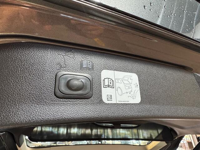 Ford KUGA 1.5 EcoBoost Titanium Navigatie Airco PDC LMV