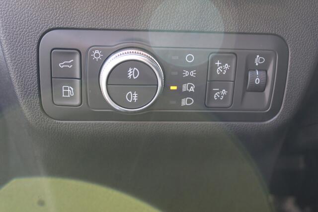 Ford KUGA 2.5-225 pk PHEV Titanium X Plug-in Hybrid. Hybride rijden voor een reëel bedrag ! Adapt. cruise cntrl, Autm. airco, Side- en lane assist, Stoel-, stuur-, voorraam- en achterbank verwarming, Camera v+a, LM wielen, metallic lak, navigatie, telefoonvoorb., B