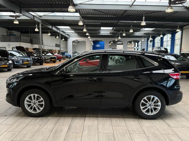 Ford KUGA PHEV 225pk Titanium | Trekhaak | WInterpack | Cruise | Clima | Camera achter |