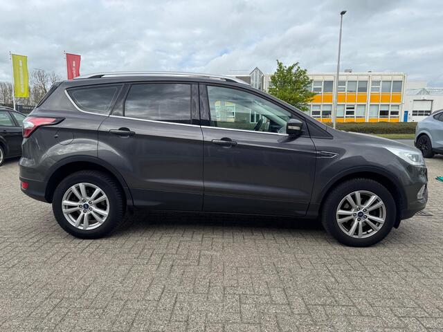 Ford KUGA 1.5 EcoBoost Trend Ultimate 120pk | SYNC 3 Navigatie | Voorruit verwarming | Trekhaak