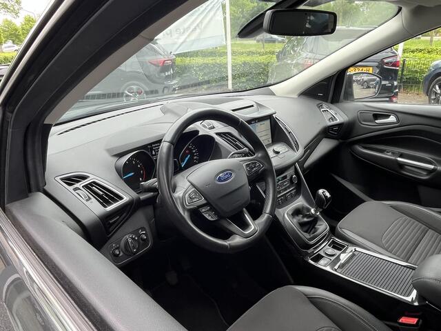 Ford KUGA 1.5 EcoBoost Titanium 150pk/110kW 6-bak | Trekhaak | Elektr. achterklep | Bi-Xenon | Camera | Winter Pack | etc. etc.