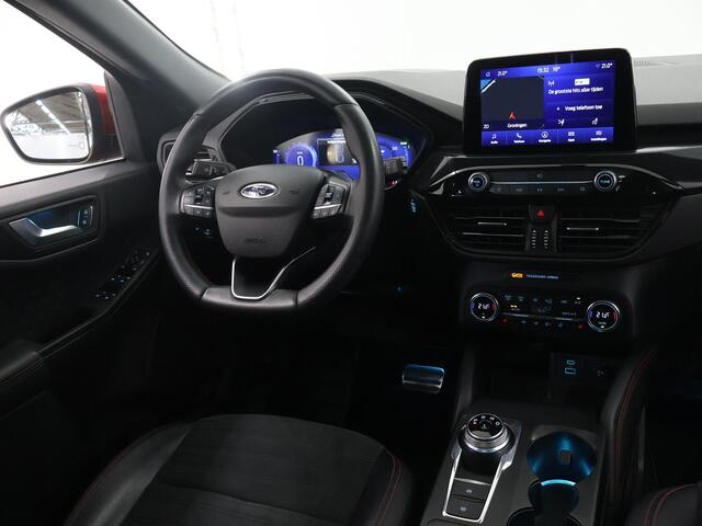 Ford KUGA 2.5 PHEV ST-Line X | Panoramadak | Winterpakket | Cruise Control Adaptief | Head-Up | B&O | Elektr. Achterklep | 19" Lichtmetalen velgen |