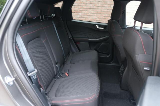Ford KUGA 2.5 PHEV 243pk Aut. ST-Line | Navi | App Connect | Climate | Camera | Keyless | Dodehoek | Winter Pakket