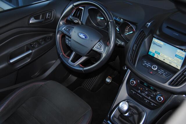 Ford KUGA 1.5 EcoB. ST Line | Apple Carplay | Trekhaak | Pano