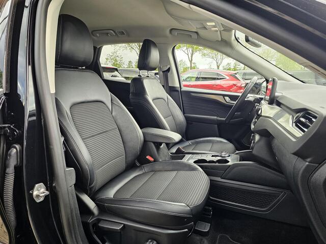 Ford KUGA 2.5 PHEV Titanium X Wegklapbare trekhaak | 1.500 kg trekvermogen | Camera v+a | Half leder | Lane assist | Winterpack etc.
