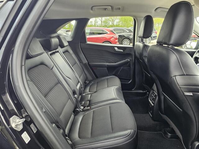 Ford KUGA 2.5 PHEV Titanium X Wegklapbare trekhaak | 1.500 kg trekvermogen | Camera v+a | Half leder | Lane assist | Winterpack etc.