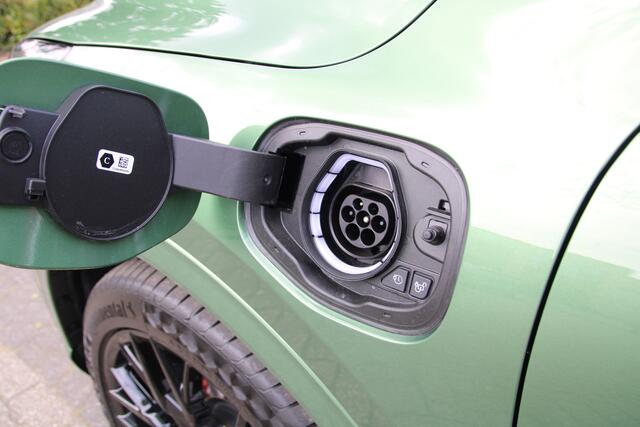 Ford KUGA 2.5 PHEV ST-Line X 243 PK TREKHAAK AFNEEMBAAR | ELEKTRISCH GLAZEN PANORAMA-DAK