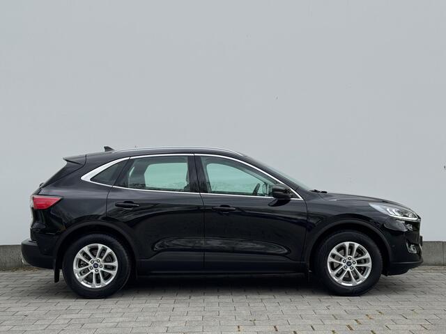 Ford KUGA 1.5 EcoBoost Titanium | Trekhaak | Adaptieve Cruise | Keyless Entry | All Season | Origineel NL | 100% Dealer onderhouden