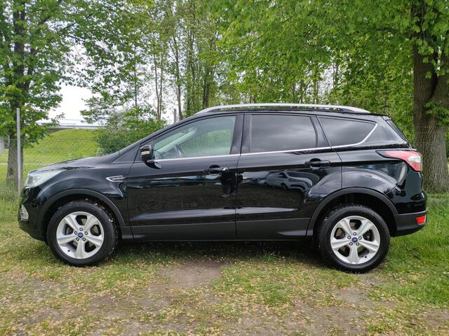 Ford KUGA 1.5 150PK Titanium | WINTERPACK | CRUISE | NAVI | 2000KG TREKKEN | SENSOREN ACHTER |