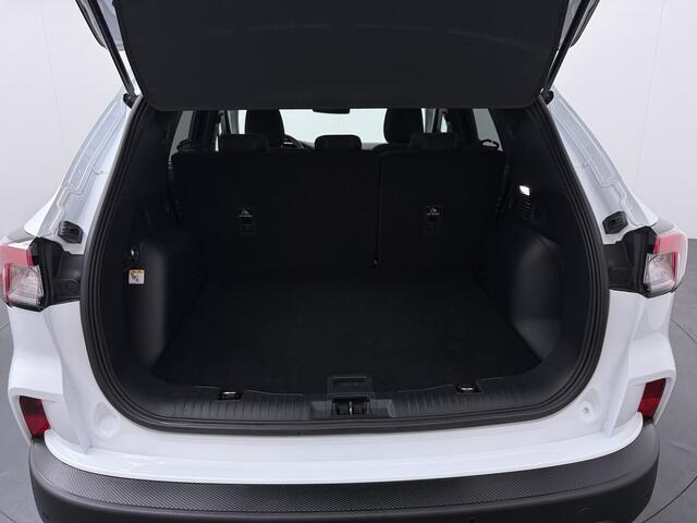 Ford KUGA 2.5 PHEV 225 pk Titanium | Trekhaak | Pano | Camera's | Adapt. cruise | 4 seiz. banden | 1e eig. | 100% dealer onderh.