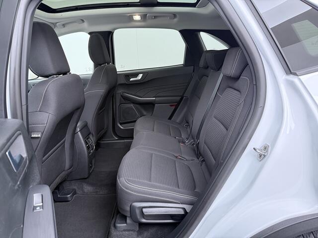 Ford KUGA 2.5 PHEV 225 pk Titanium | Trekhaak | Pano | Camera's | Adapt. cruise | 4 seiz. banden | 1e eig. | 100% dealer onderh.