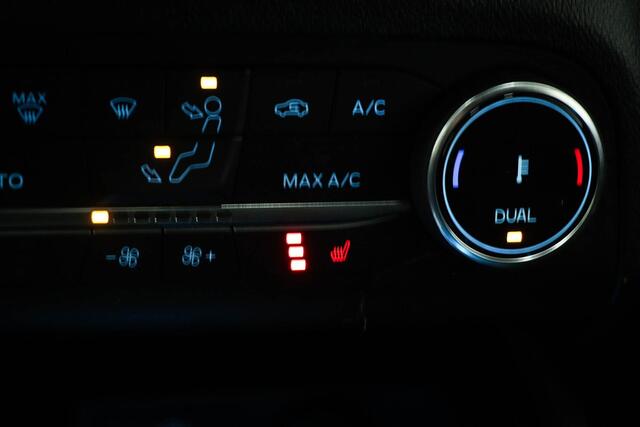 Ford KUGA 2.5 PHEV ST-Line | SOH 94% | PANORAMADAK | STOELVERWARMKING | DAB | CAMERA | TREKHAAK